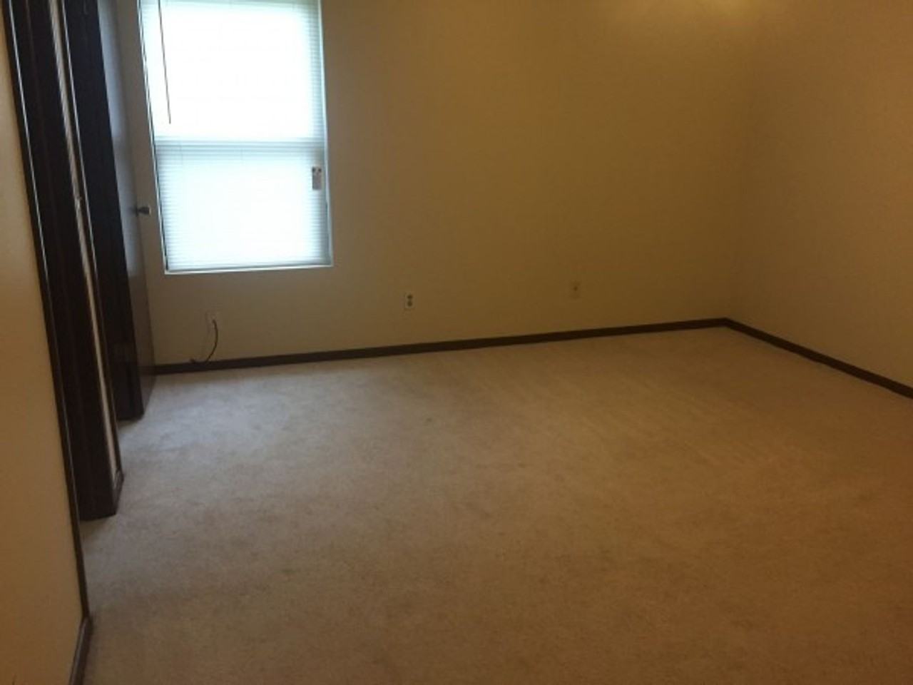 3322 E 4th Ave - Photo 7 of 9