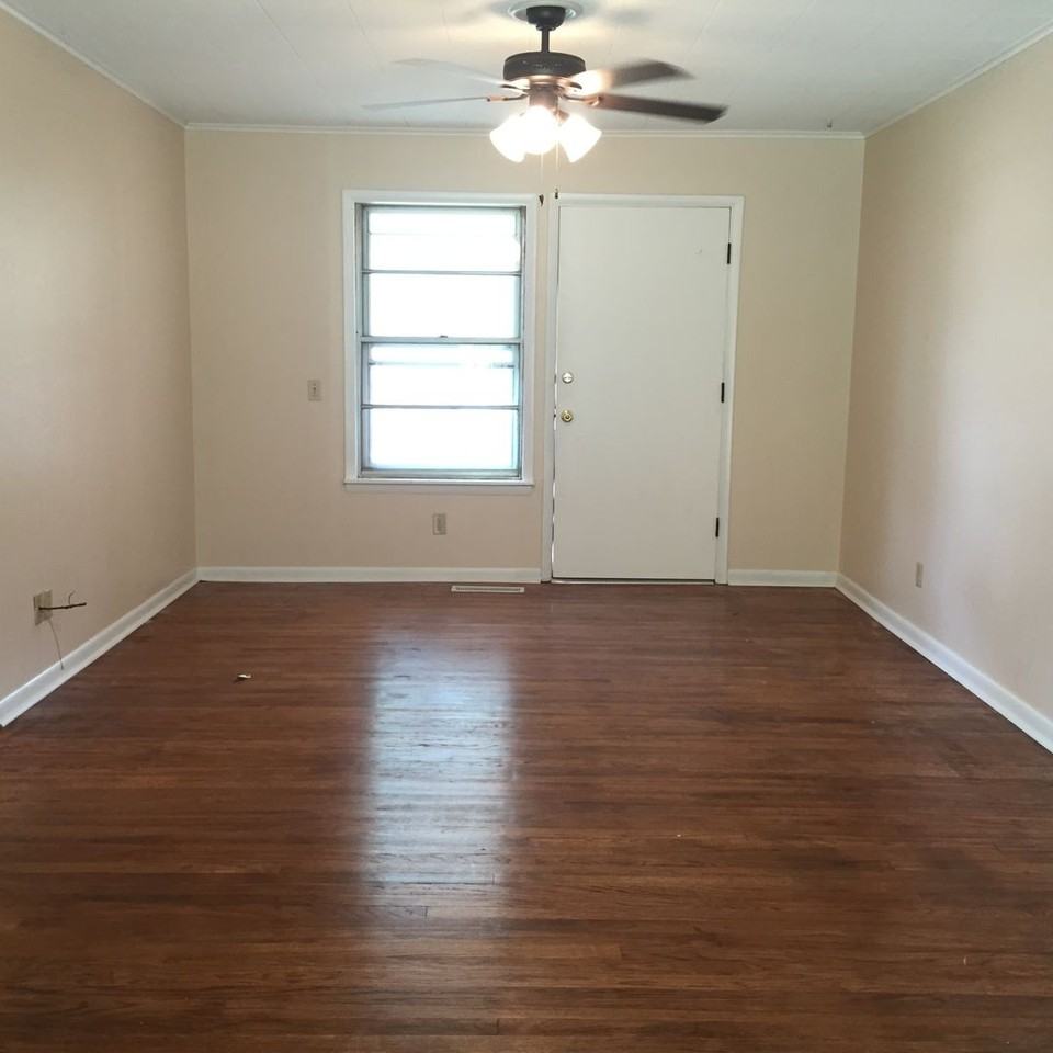 231 S Dryden St - Photo 5 of 10