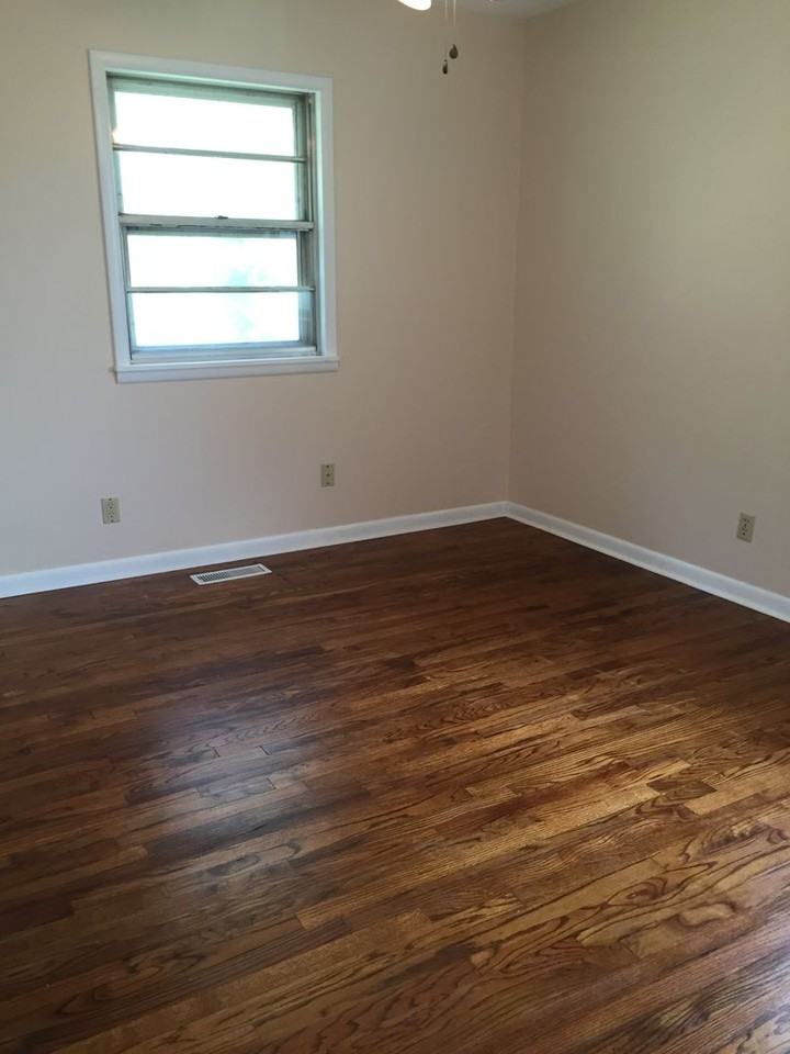 231 S Dryden St - Photo 6 of 10