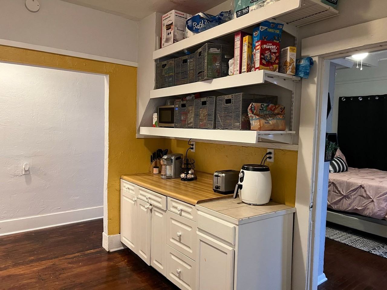 813 W 4th Ave - Photo 6 of 14