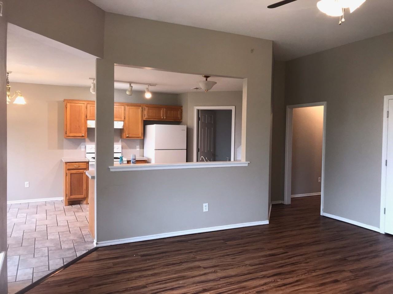 2021 N Manning St - Photo 4 of 29