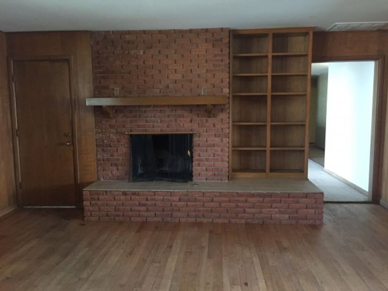155 S Ridge Dr - Photo 3 of 5