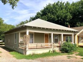 featured image of 1016 S Duck St