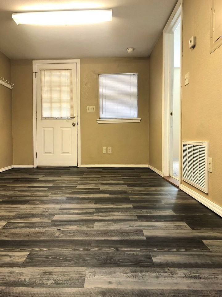 808 S Washington St - Photo 2 of 8