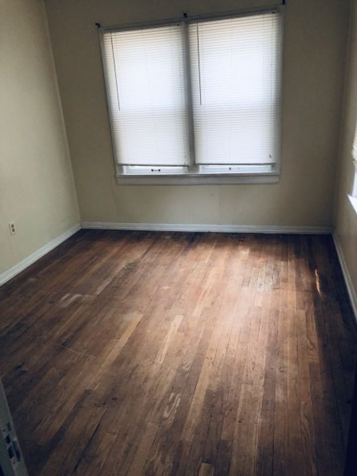810 S Washington St - Photo 2 of 5