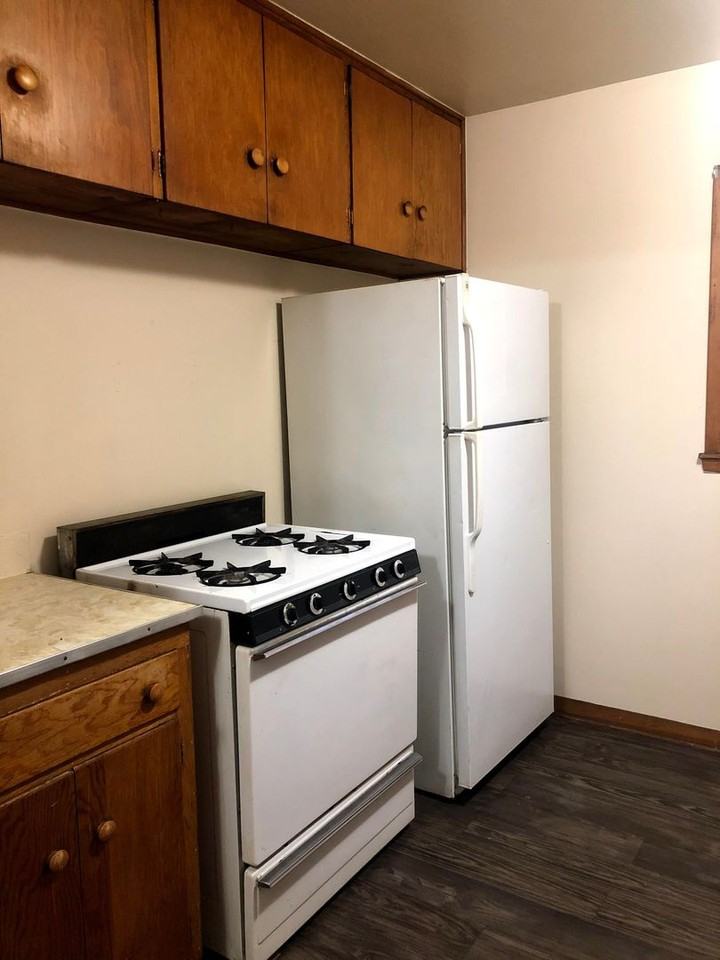 235 N Duck St - Photo 4 of 7