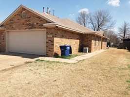 featured image of 1326 N Dryden Ct