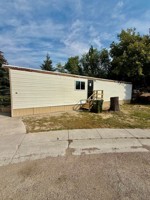 featured image of 424 Industrial Ln