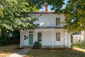 featured image of 1215 Walnut St
