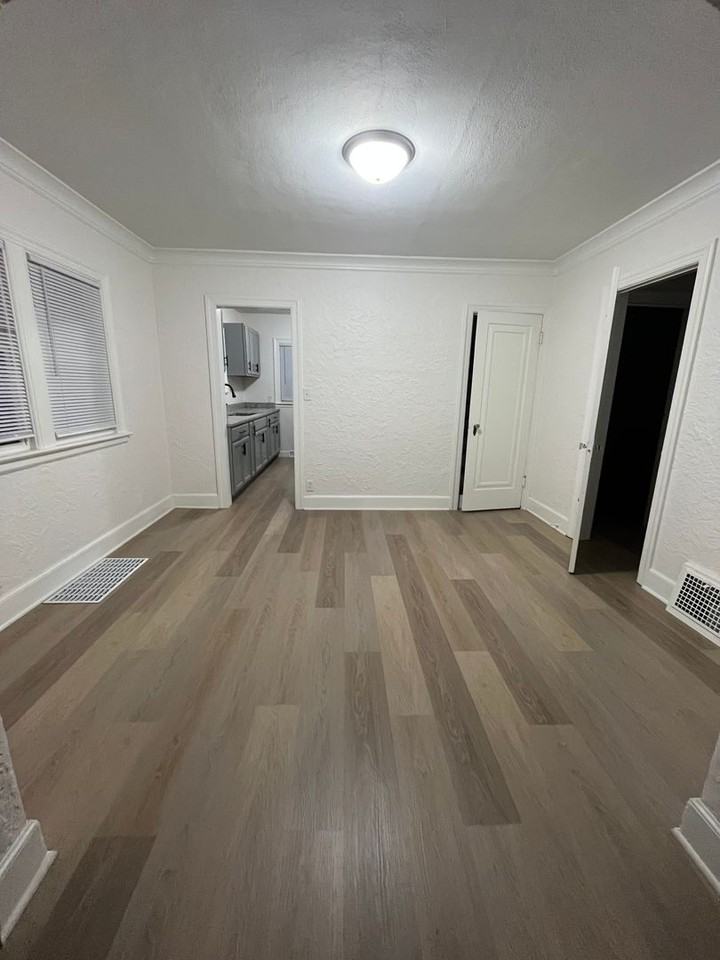 1902 Bruner St - Photo 2 of 21