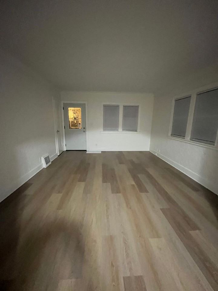 1902 Bruner St - Photo 3 of 21