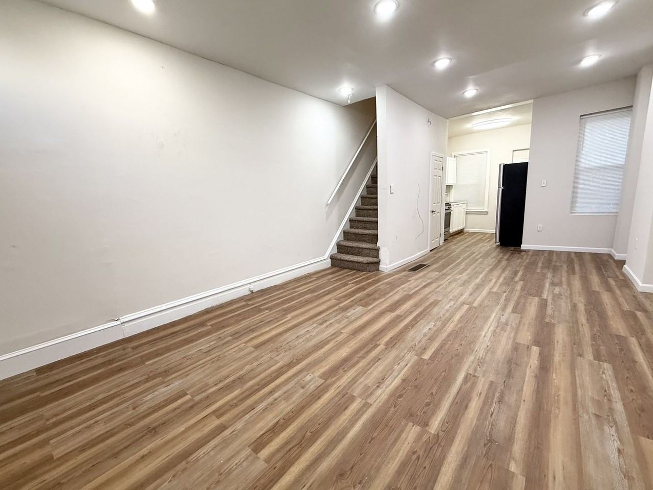 2262 N Gratz St - Photo 4 of 19