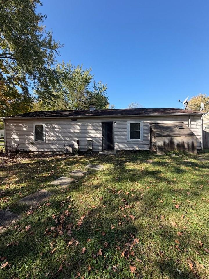 4351 N Sheridan Ave - Photo 5 of 14