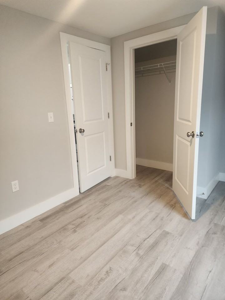 52 Hickok St - Photo 4 of 11