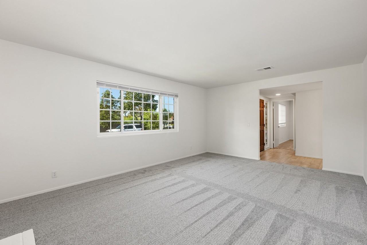 3250 Westwood Dr - Photo 4 of 30