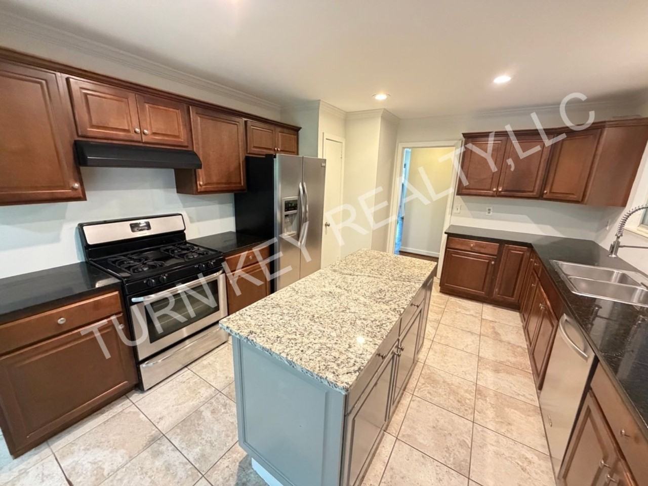 2585 Mountain Woods Dr - Photo 6 of 27