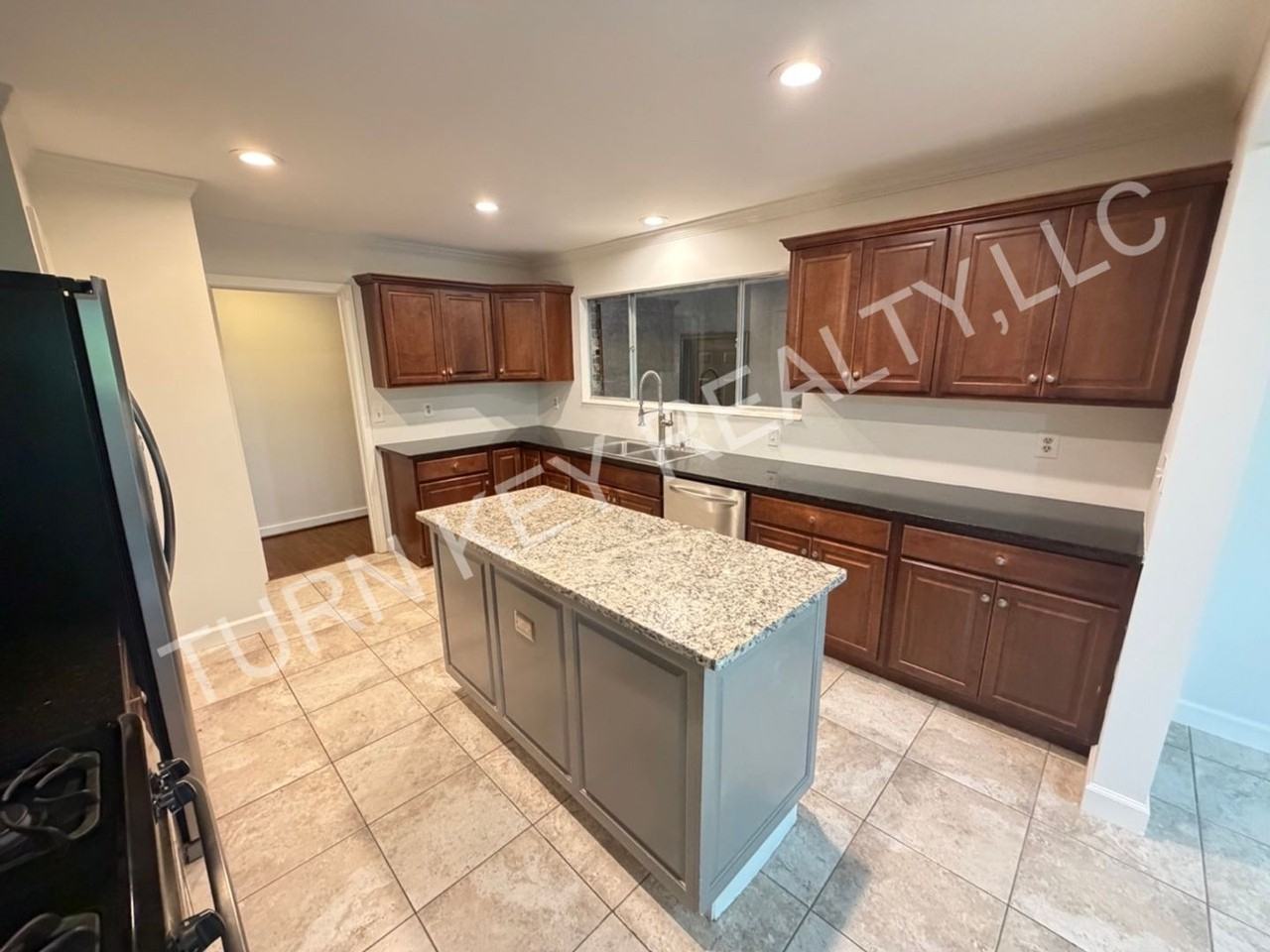 2585 Mountain Woods Dr - Photo 7 of 27