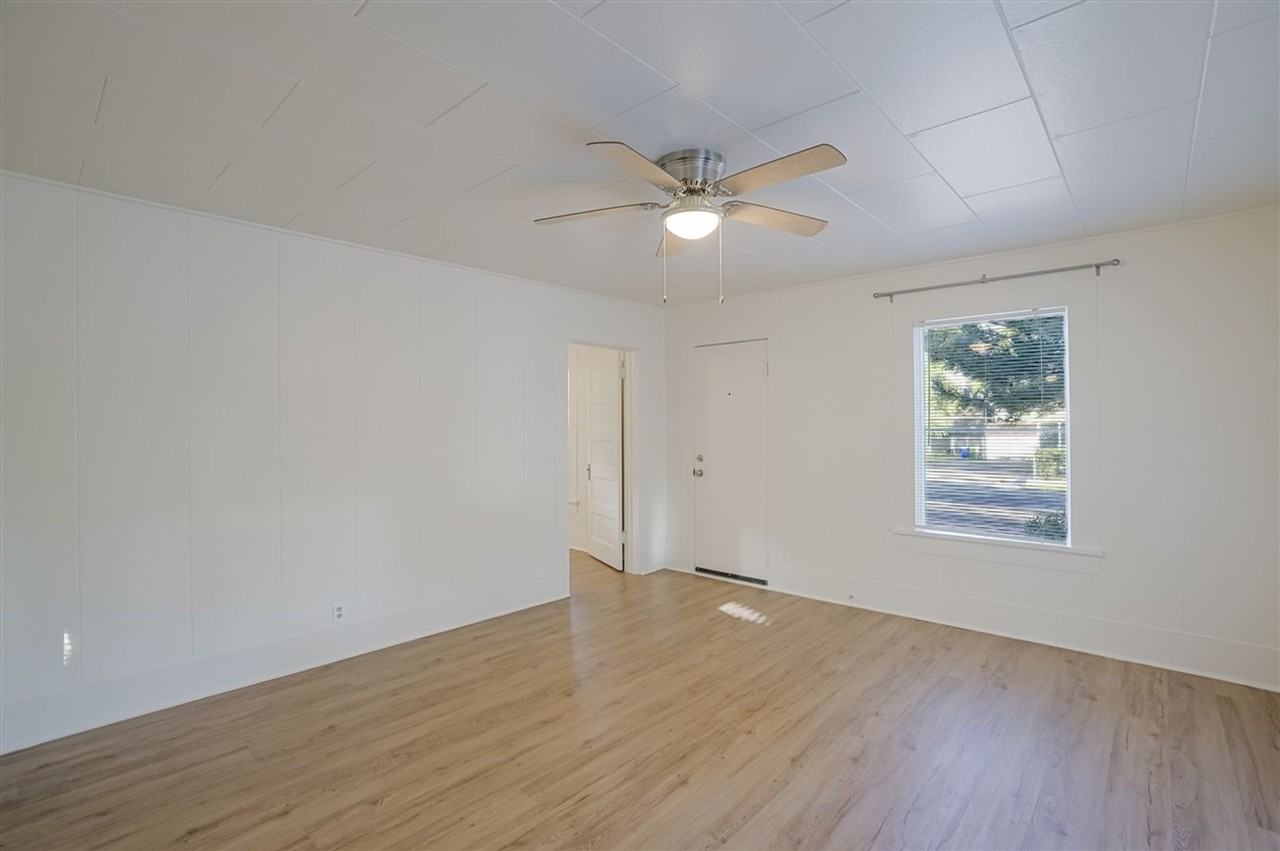 605 Alder St - Photo 6 of 34