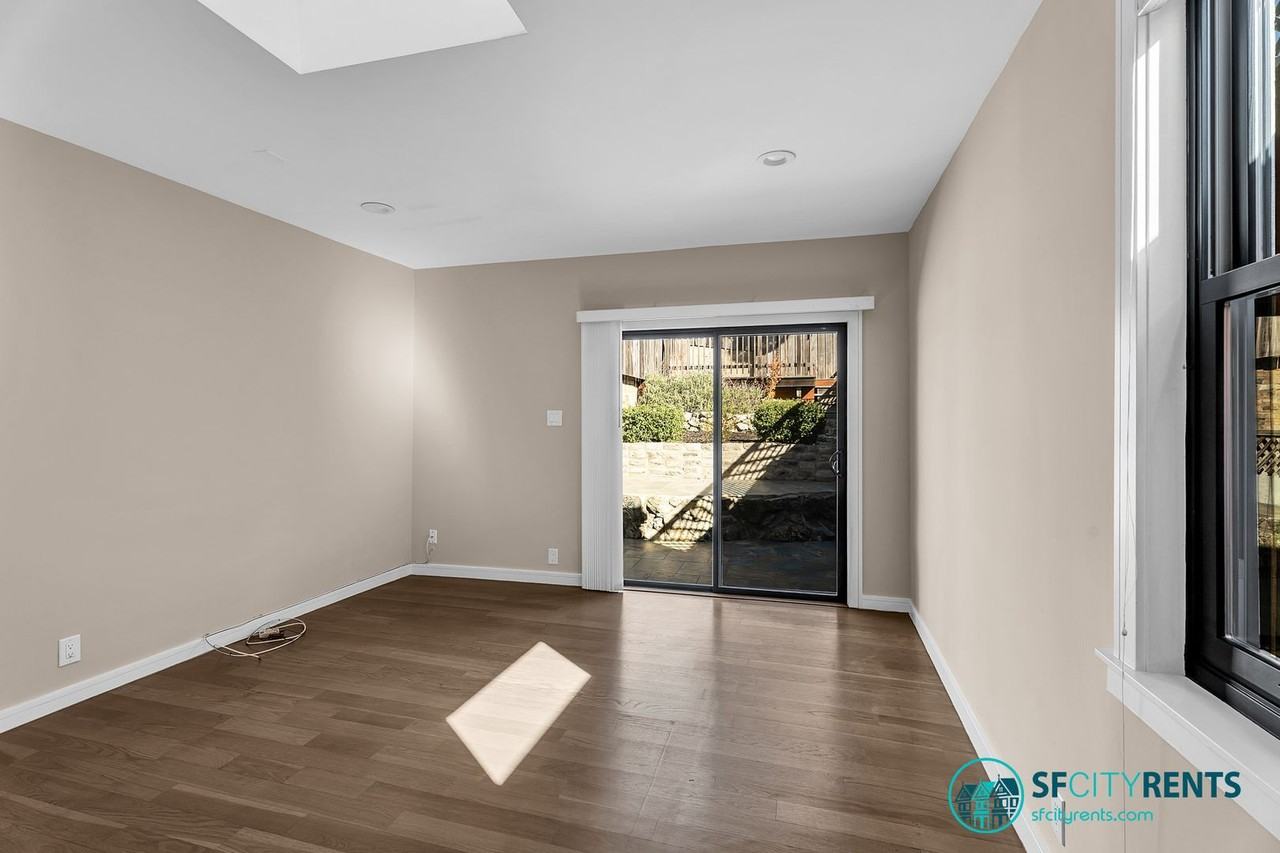 1387 De Haro St - Photo 6 of 18