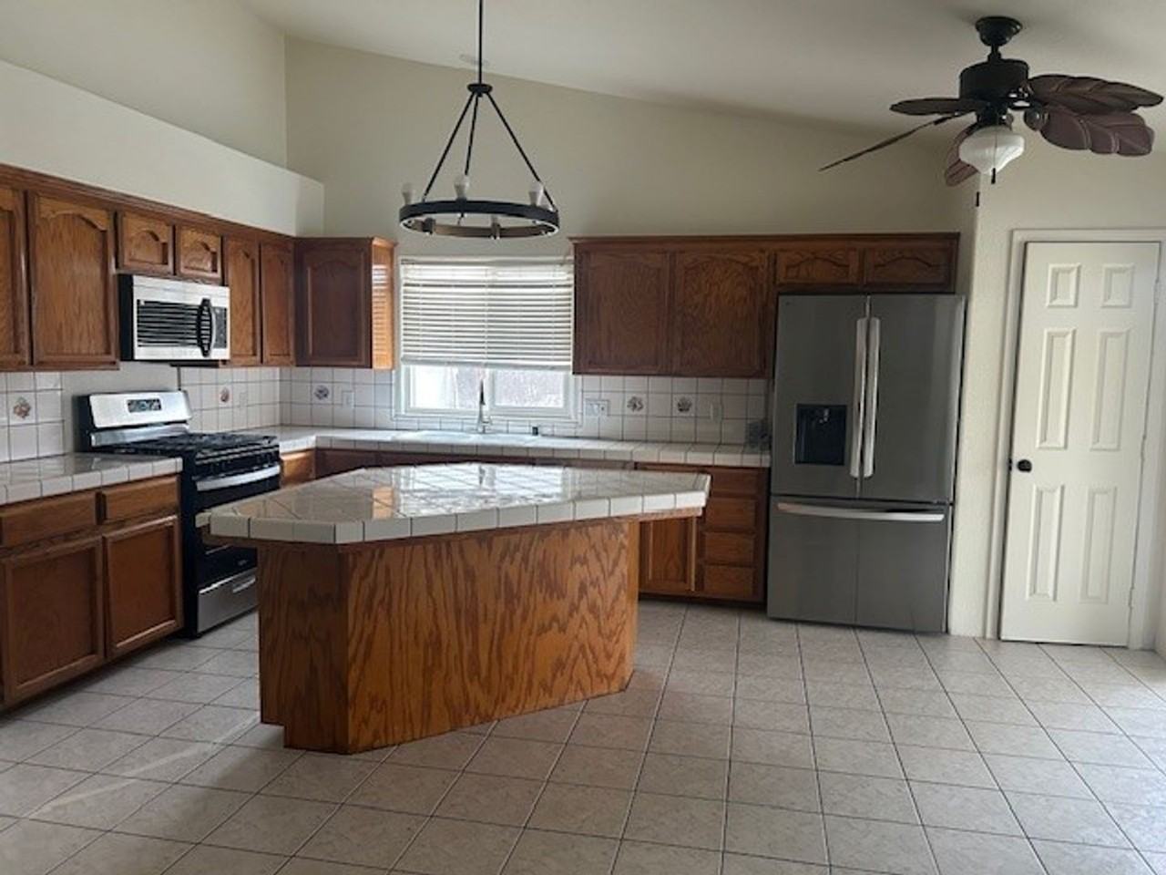 3013 Verdugo Ln - Photo 5 of 13