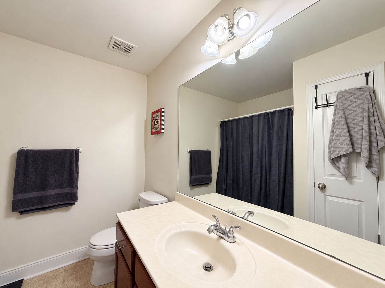148 Ruth St - Photo 7 of 17