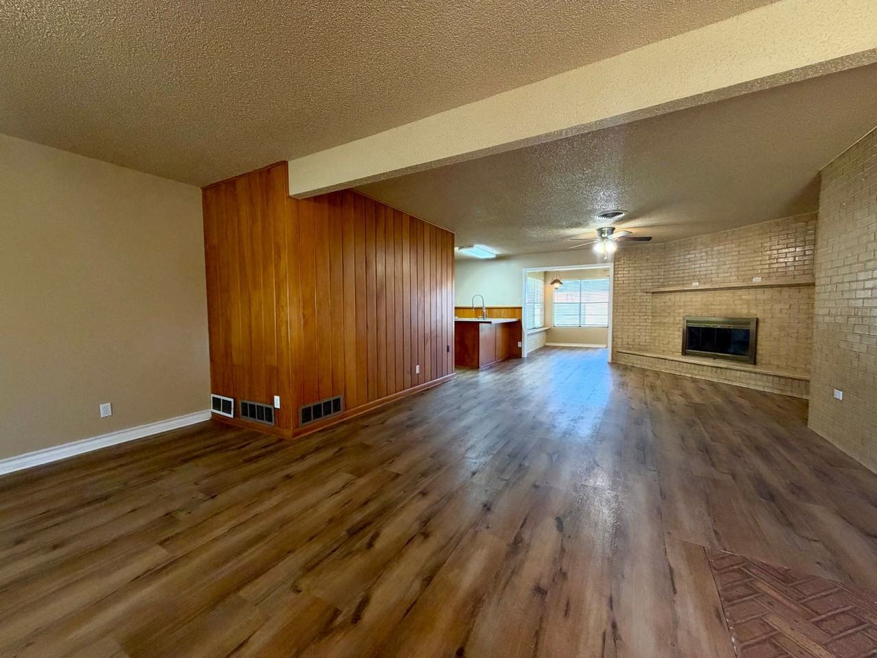 4816 16th St - Photo 2 of 20