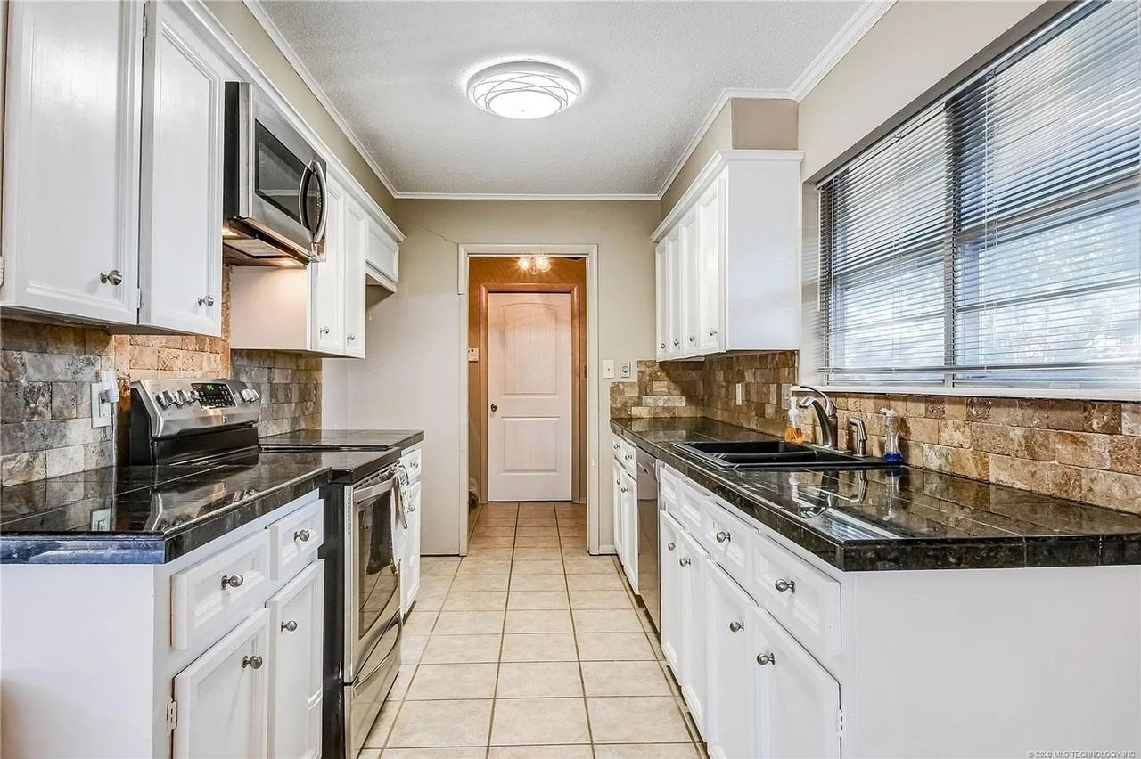 6740 E 66th Pl - Photo 3 of 16