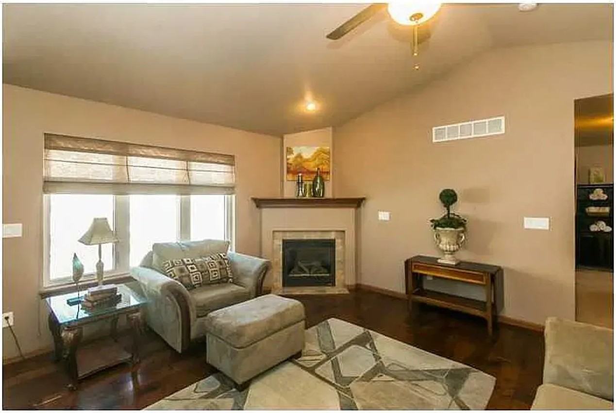 894 Mccollister Ct - Photo 5 of 20