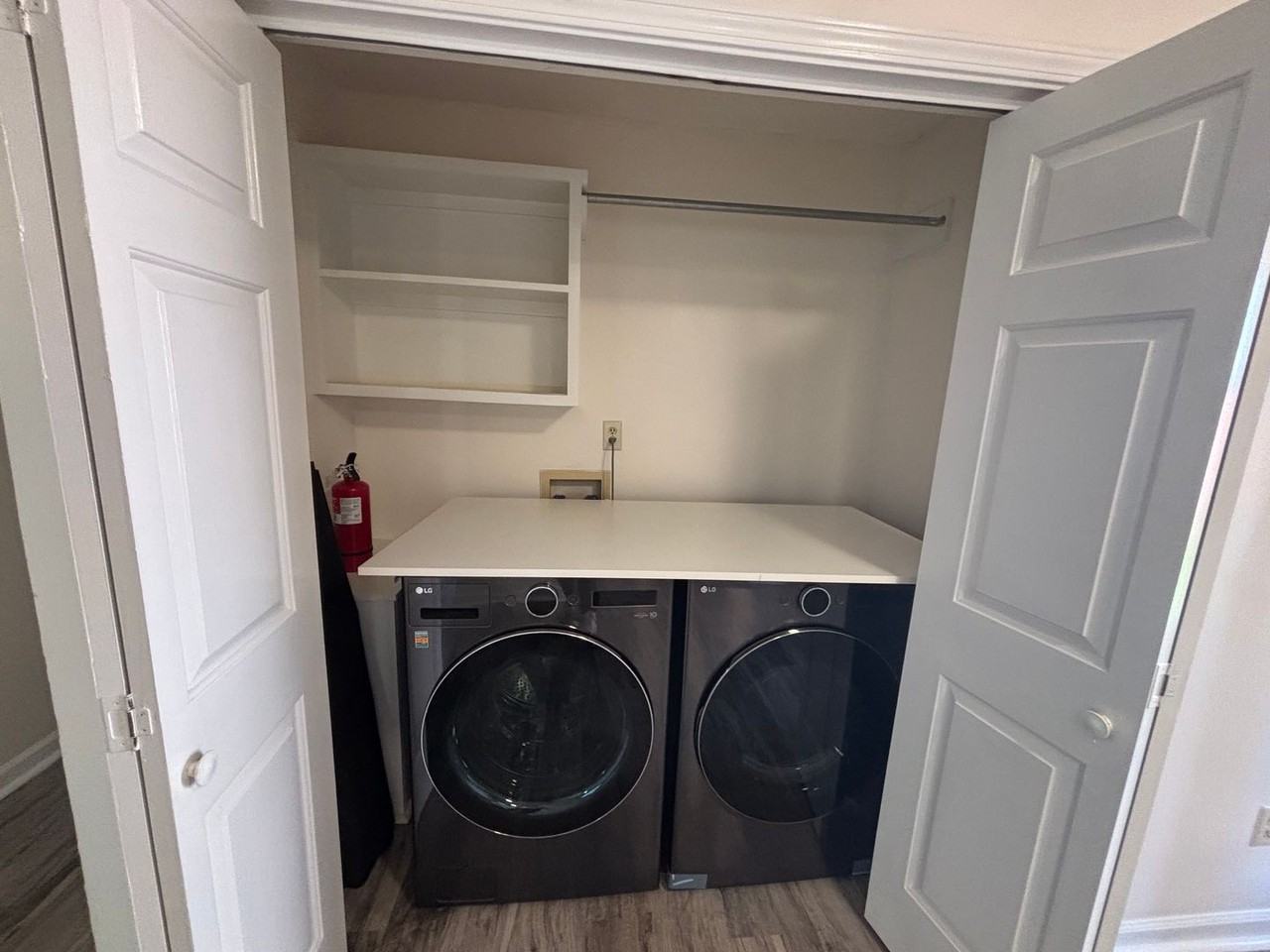 1007 Chevis St - Photo 6 of 13