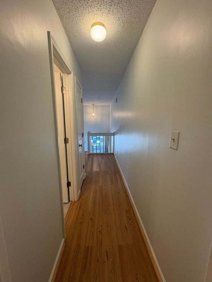 401 Millwheel Ct - Photo 2 of 19