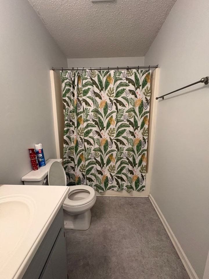 401 Millwheel Ct - Photo 4 of 19