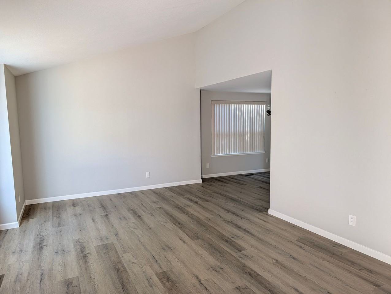 1603 Armijo Ct - Photo 2 of 6
