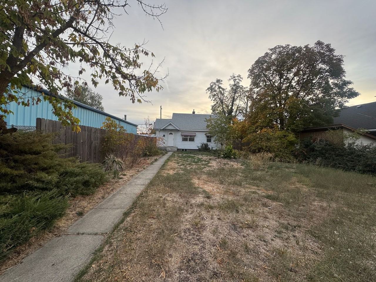 3924 N Madison St - Photo 2 of 19