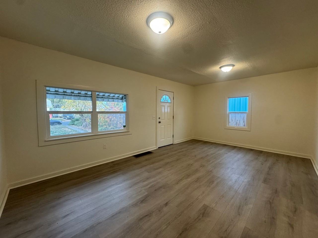 3924 N Madison St - Photo 5 of 19