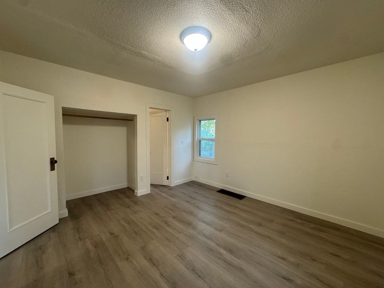 3924 N Madison St - Photo 6 of 19