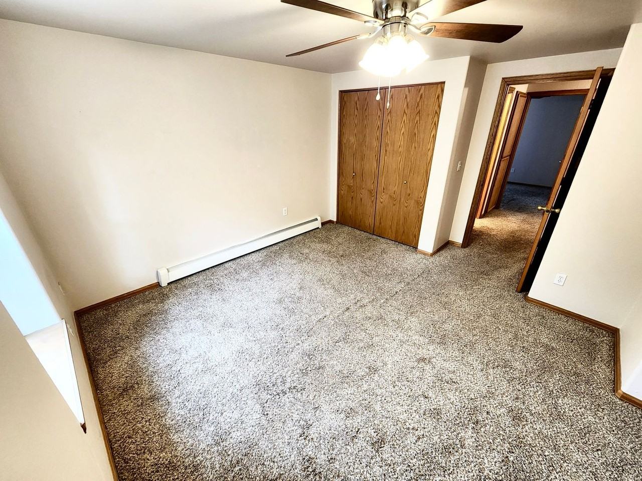 549 W Dale St - Photo 6 of 12