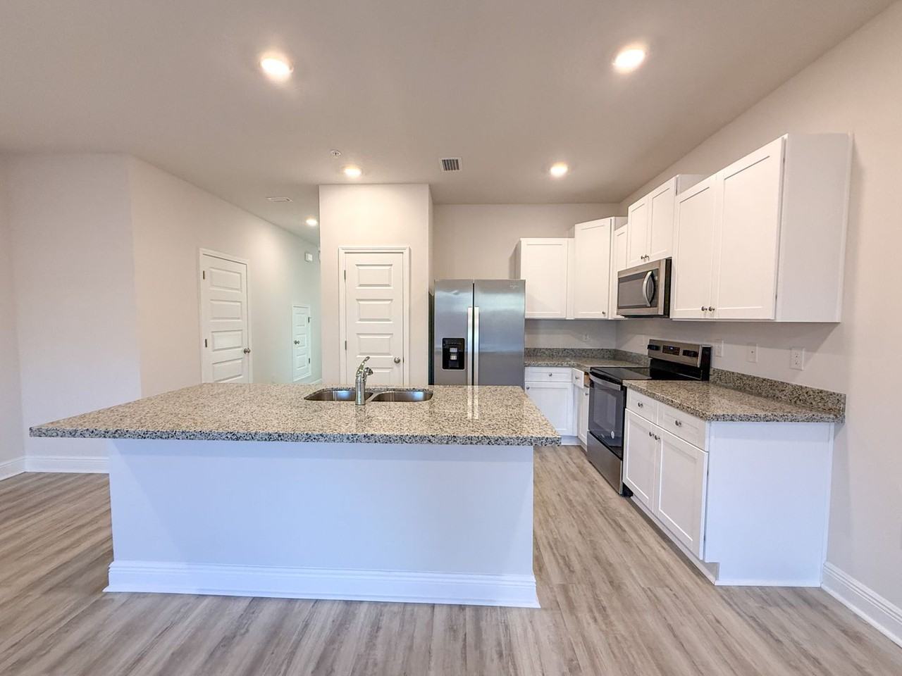 8706 Meadow Flower Ln - Photo 5 of 20