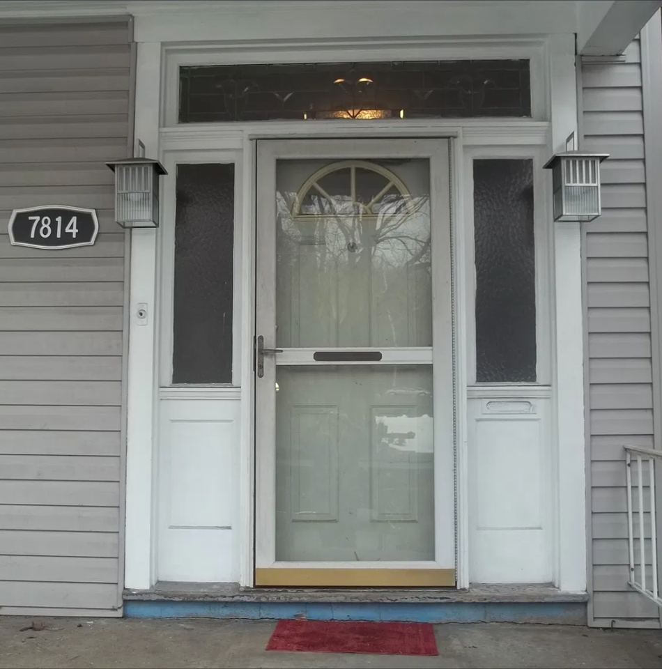 7814 Bennett St - Photo 2 of 25