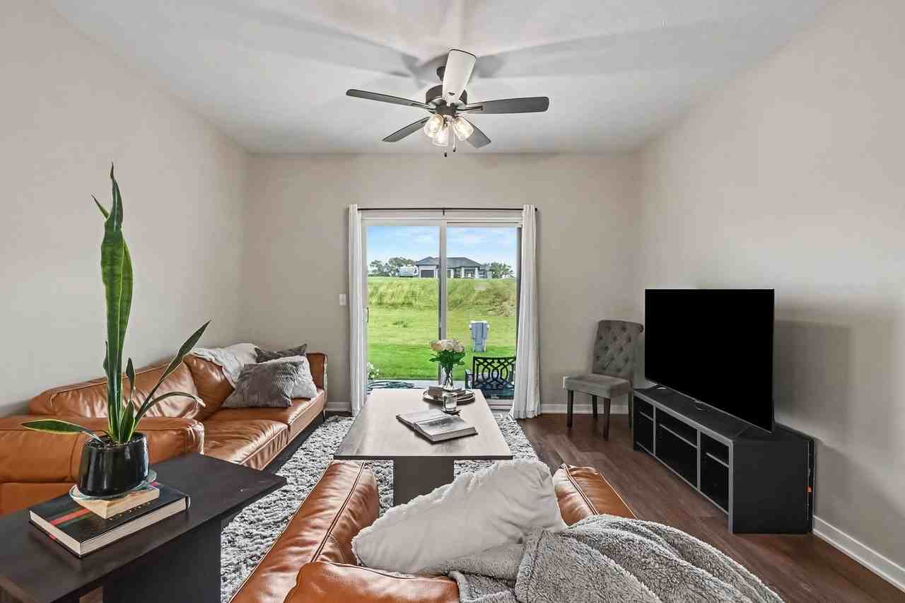 1130 Titan Dr - Photo 5 of 16