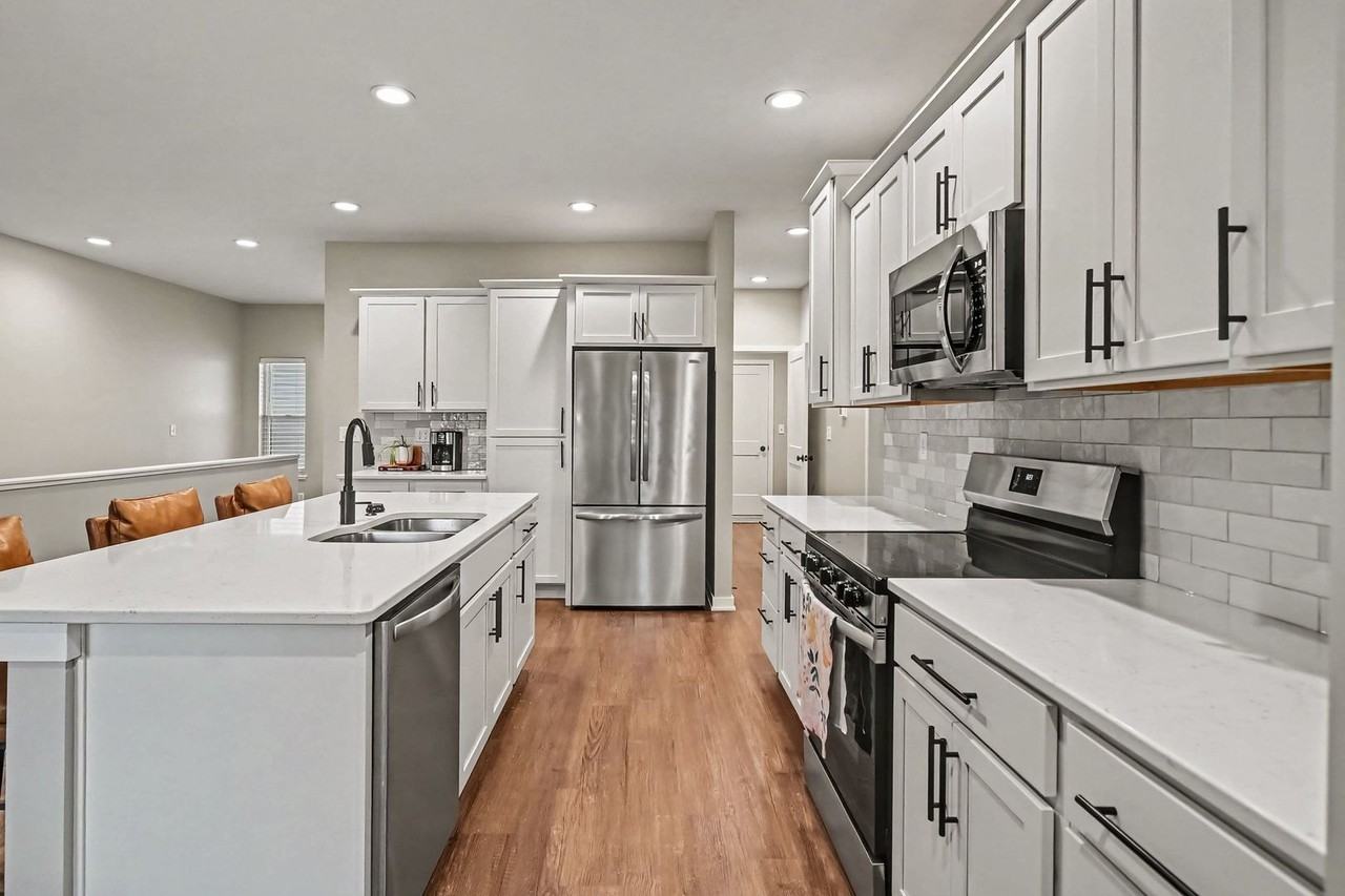 1130 Titan Dr - Photo 7 of 16