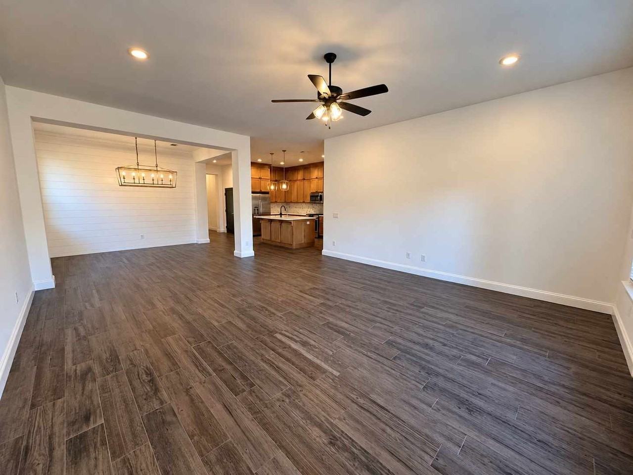 16305 Steppe Dr - Photo 5 of 21