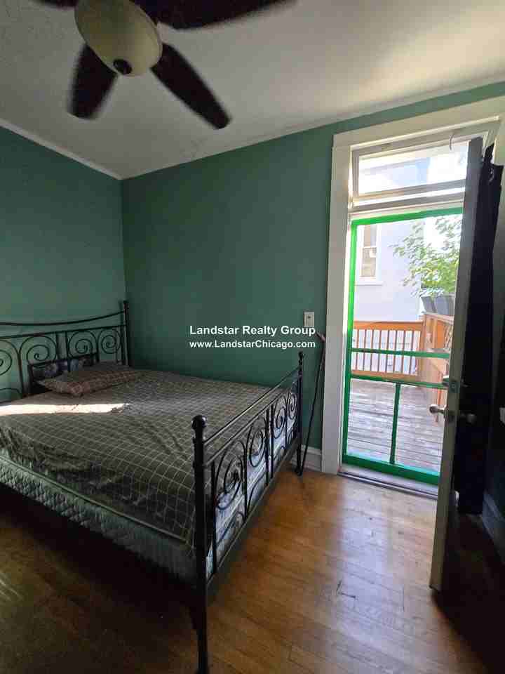 2127 W Leland Ave #1R - Photo 5 of 11