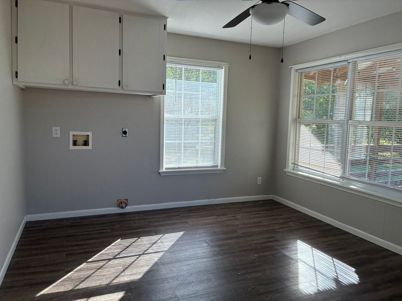 614 E Park St - Photo 4 of 14