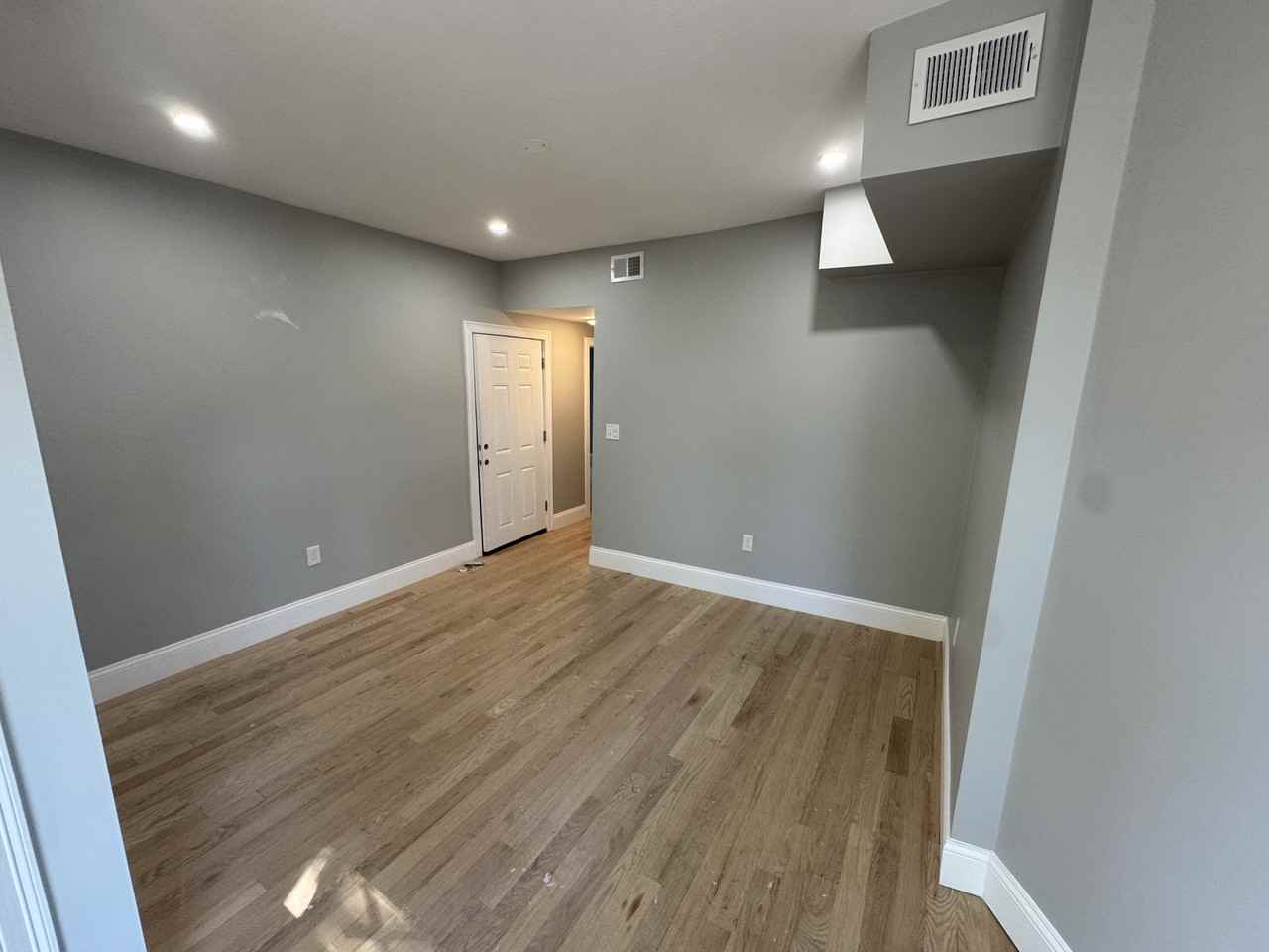 13 Spring St #2 - Photo 4 of 20