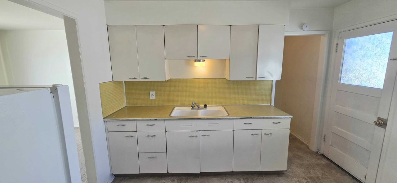 995 - 1009 South 400 East, SLC, UT 84111 - Photo 4 of 15