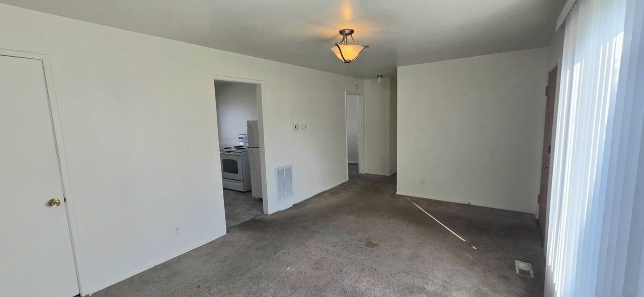 995 - 1009 South 400 East, SLC, UT 84111 - Photo 7 of 15