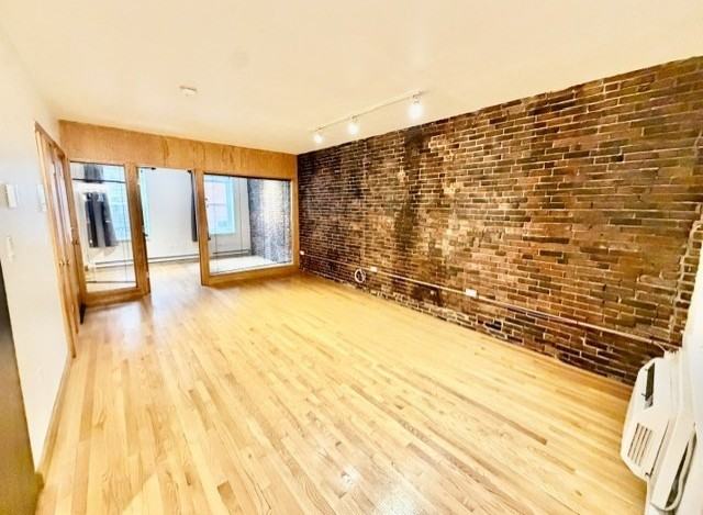 5 Thacher Ct #1 - Photo 3 of 12