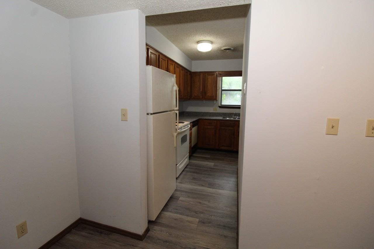 Rock Terrace Townhouses LLC - Photo 4 of 16