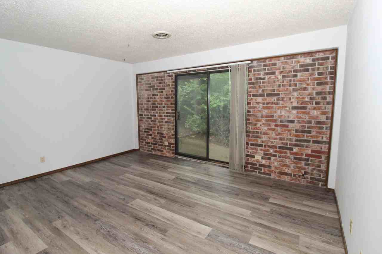 Rock Terrace Townhouses LLC - Photo 5 of 16