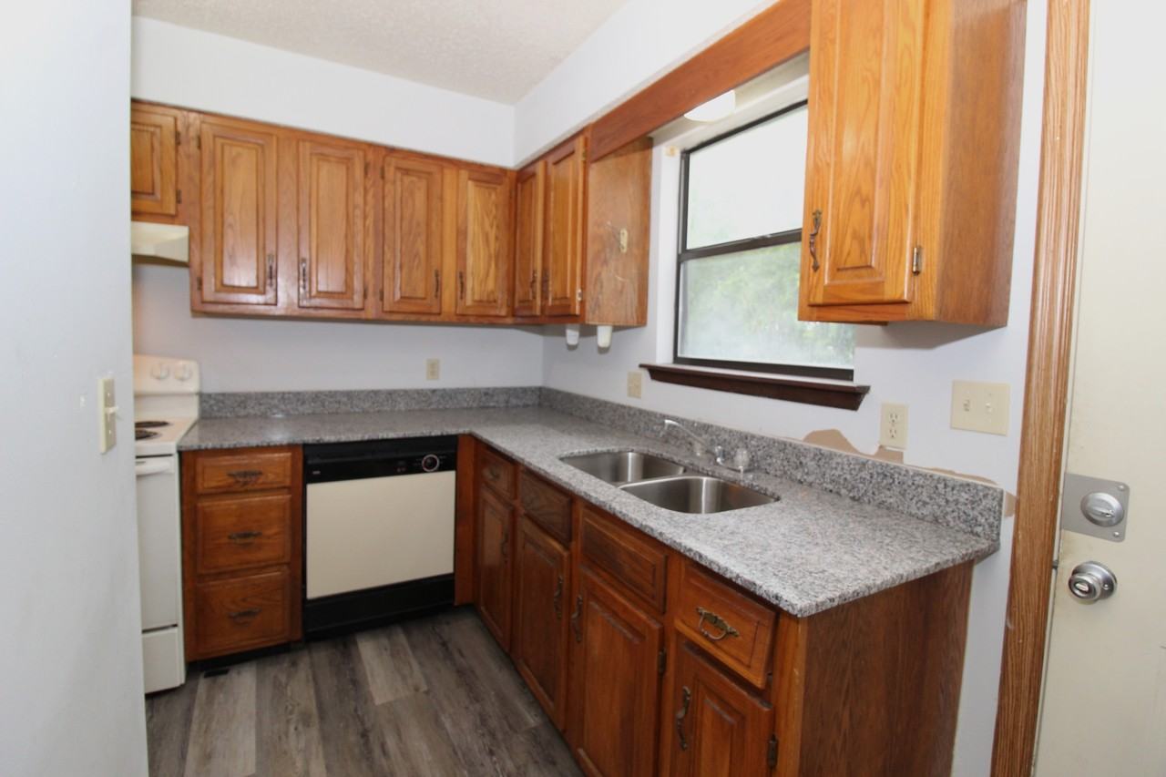 Rock Terrace Townhouses LLC - Photo 7 of 16
